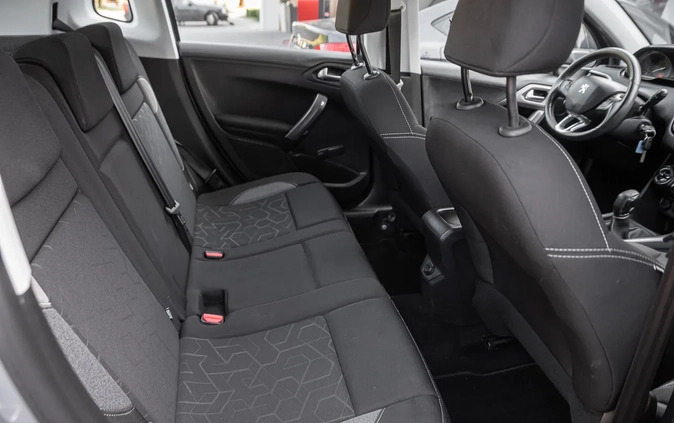 Peugeot 2008 cena 42900 przebieg: 143265, rok produkcji 2017 z Szczyrk małe 352